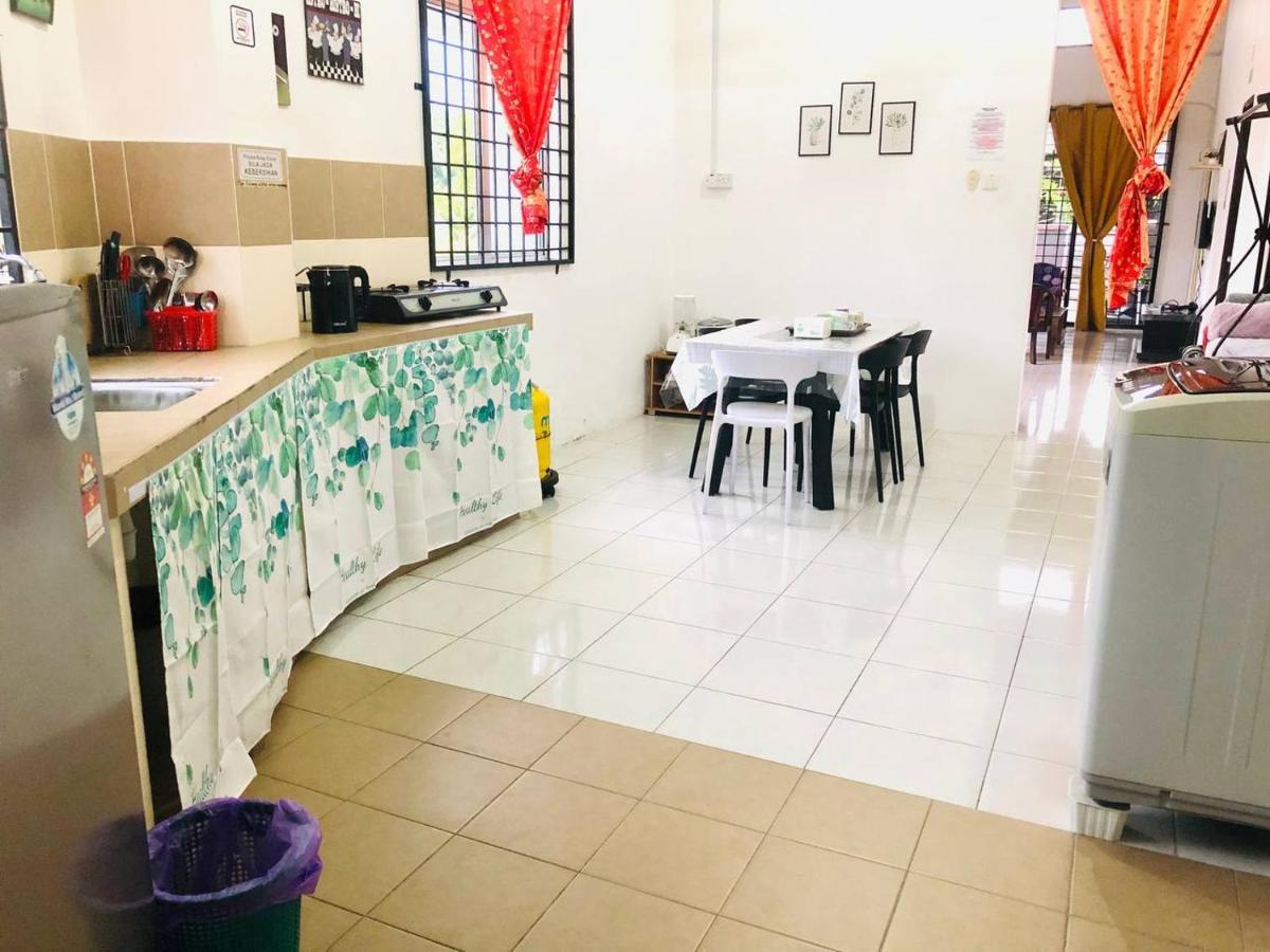 Homestay Lestary Taiping Extérieur photo