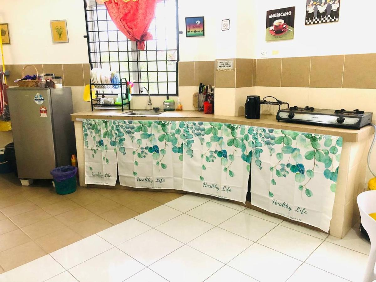 Homestay Lestary Taiping Extérieur photo