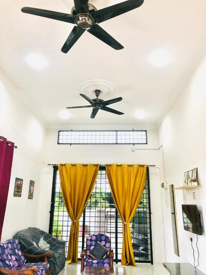 Homestay Lestary Taiping Extérieur photo